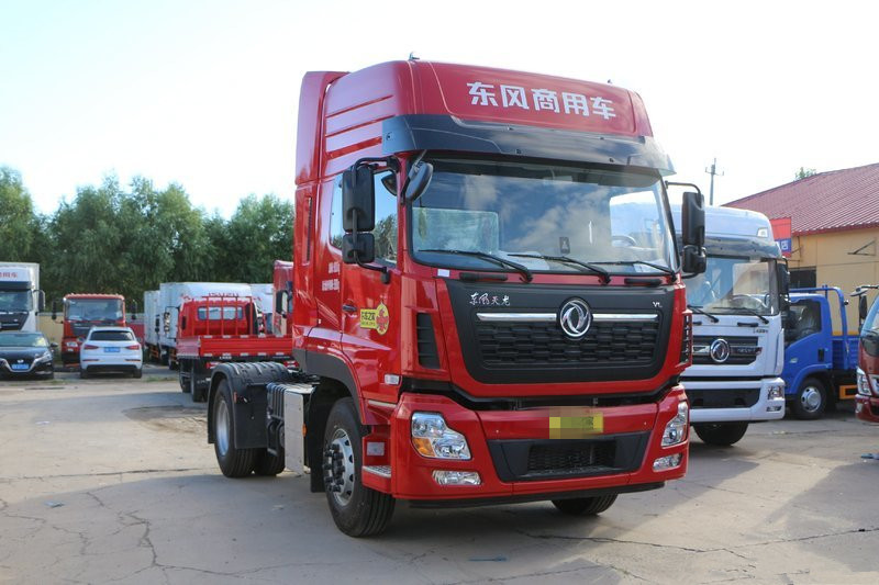 Dongfeng Tianlong 4x2 Tractor