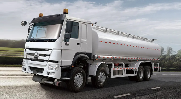 HOWO 8x4 Fuel Tanker